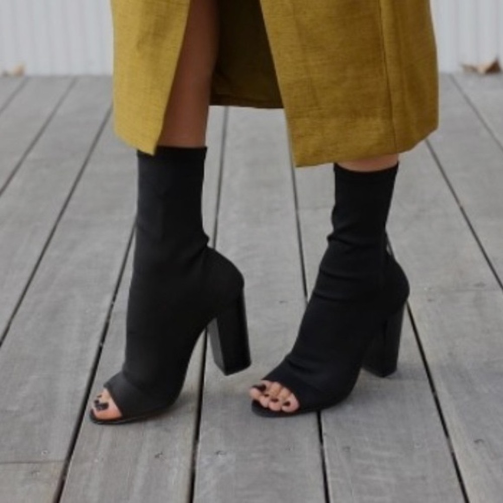 Tony Bianco Malo open toe black ankle  booties